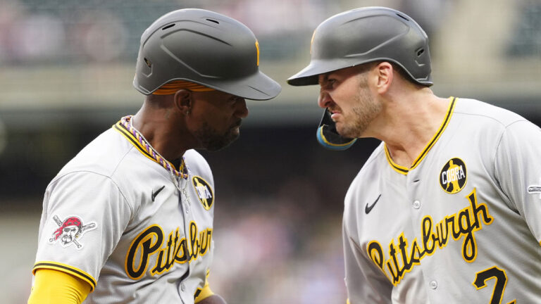 Pittsburgh Engsplishes Insane Feat in 1. Inning vs. Rockies