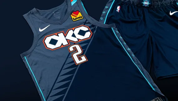 Thunder pays new tribute to America