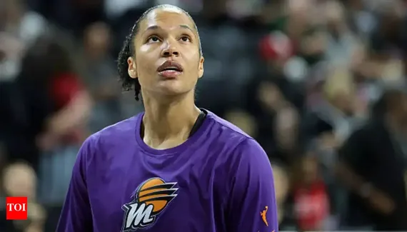 Alissa Thomas breaks her triple double record in season