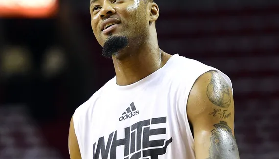 Rashard Lewis, a surprised guest of new spurs staff