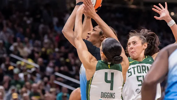 Angel Reese glitters, but the sky still loses