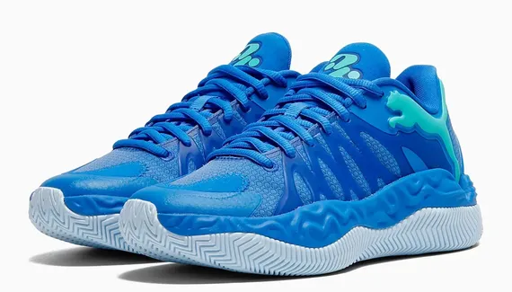 Puma Hali 1 “Opal” in the main bath