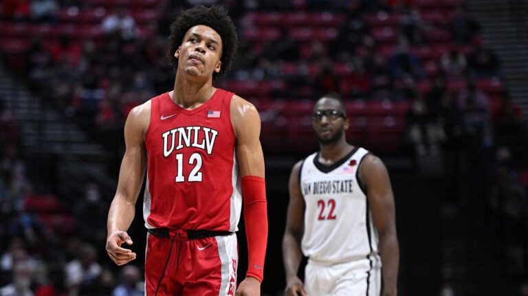 Brooklyn signs a free agent center in prone cut