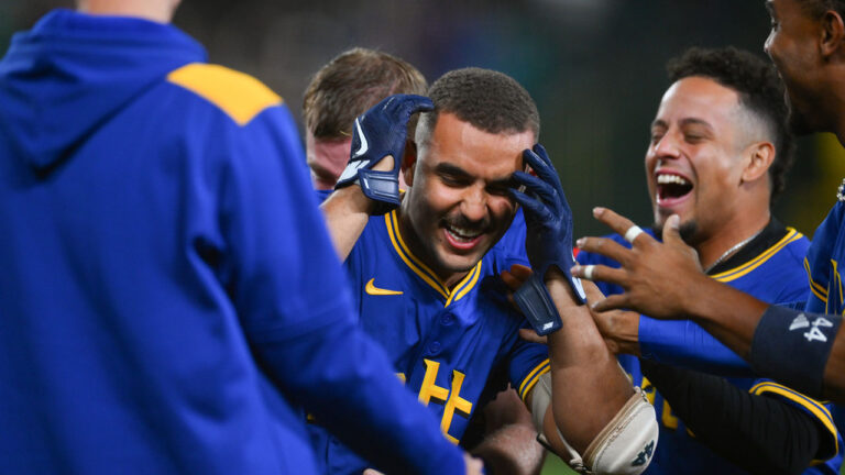 Harry Ford is called a Low Teatle Binding game Al West