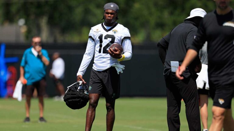 The initial status of the injury to the Travis Hunter detected 1 week ago