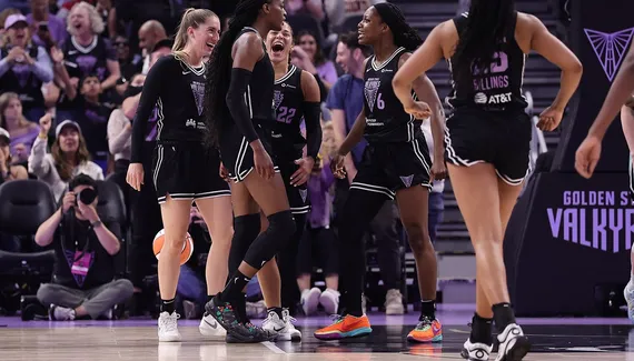 Walkeriri is suffocated freedom and approaching the playoffs