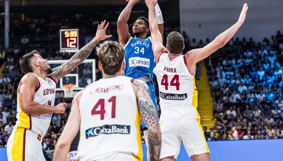 Greece huge Giannis Antetokounpo eliminates Spain