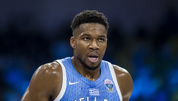 With Giannis Antetokounmp, Greece begins to dream in a great