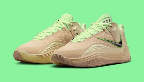 Giannis Freak 7 “Spotlight” in light