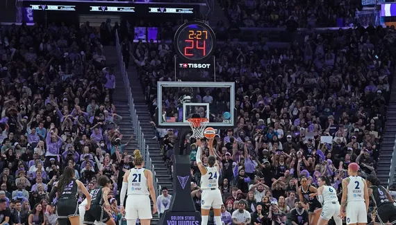 Walkeriri of Janelle Salaun has no margin mistake