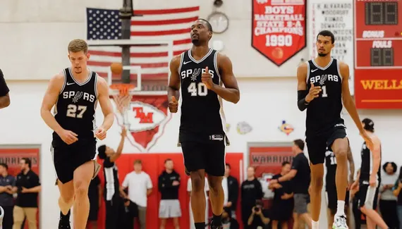 Victor Vembaniama and Spurses of flood victims