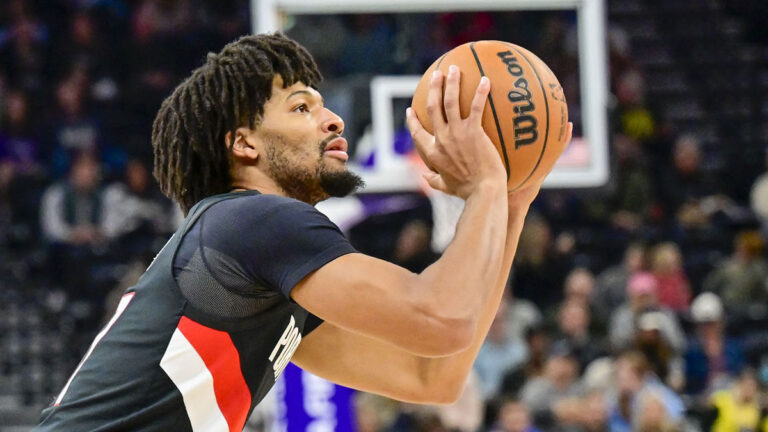 Sheddon Sharpe gets $90 million contract extension