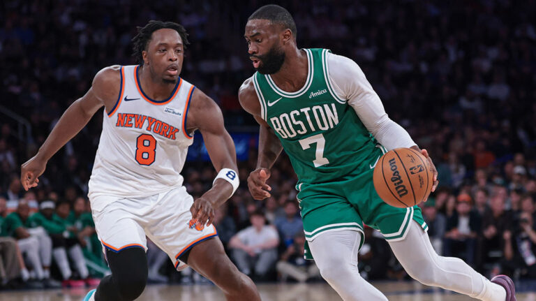 Did Jaylen Brown freak out in the middle of the game against the Knicks?