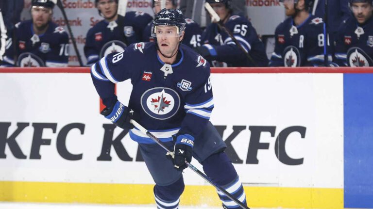 Jets’ Jonathan Toews shares a sobering take on his body by letting it go