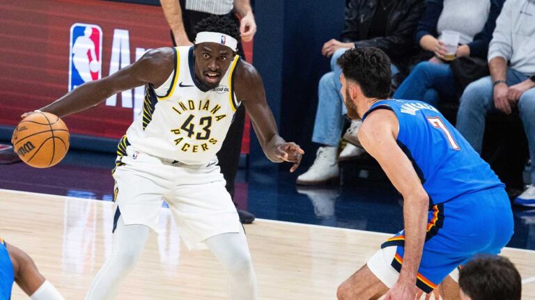 Jonathan Taylor shows his support for Indiana in the finals rematch