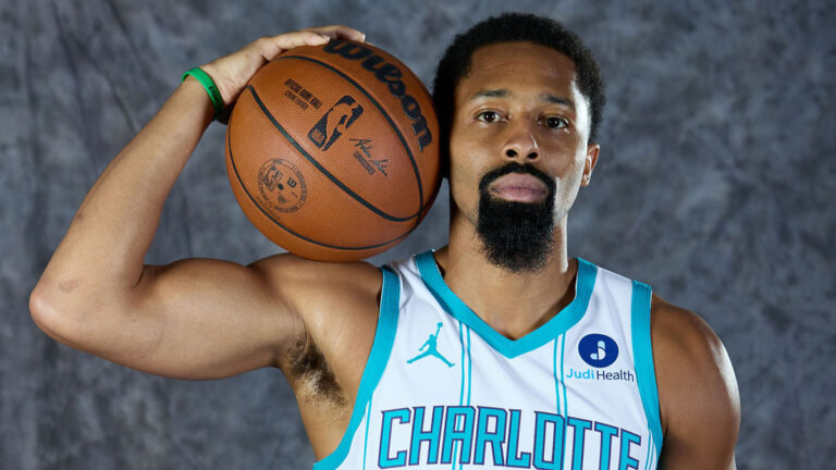 Charlotte waives Spencer Dinwiddie 3 months after signing him