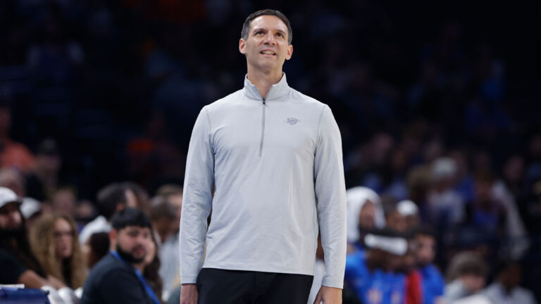 Mark Daigneault talks briefly about Kevin Durant’s no-call time limit