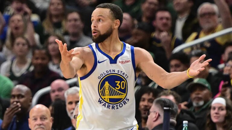 Stephen Curry reacts to Steve Kerr’s ‘0-12’ statement after loss to Bucks without Giannis