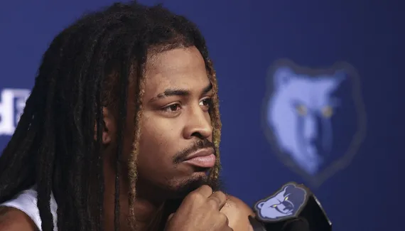 I Morant also goes to the infirmary …