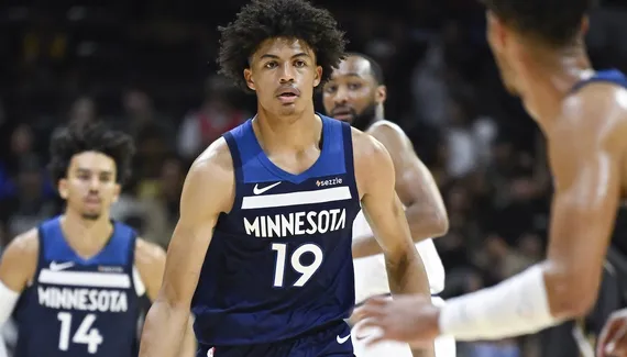 “Invalid”, Joan Beringer is shown in front of Jonas Valancunas!