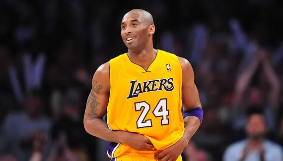 The first number 24 Kobe Briant sold almost $ 900,000