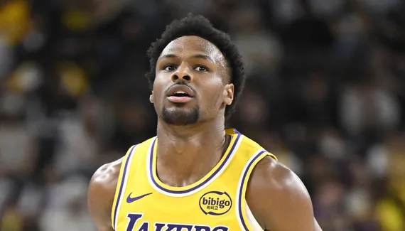 Recovery under the sign of awkwardness for Bronny James