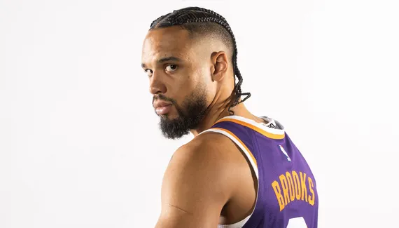 Dillon “crazy” Brooks bloodied in training