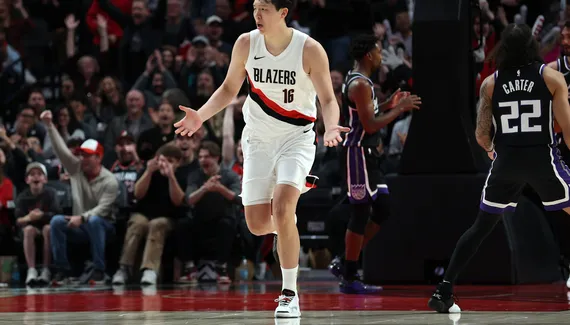 Yang Hansen makes king’s dizziness