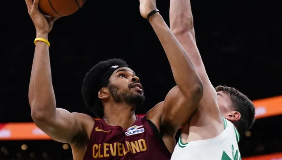 Jarrett Allen has a broken finger