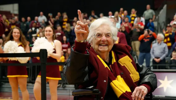 Loyola-Chicago Masco, “Sister Jean” died at the age of 106 years