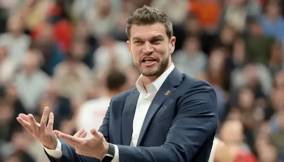 Tiago Splitter named interim coach of the Blazers