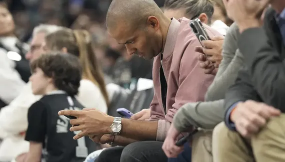 Euroleague can throw out ASVEL whose payroll is too small…