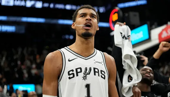 Victor Wembanyama is thoroughly enjoying Spurs’ 5-0