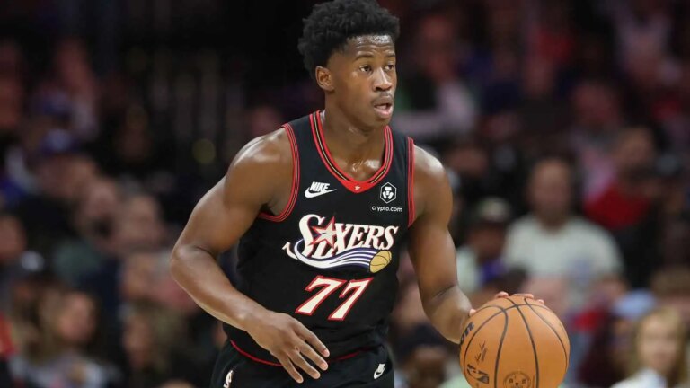 Dwiane Wade explains why VJ Edgecombe reminds him of himself