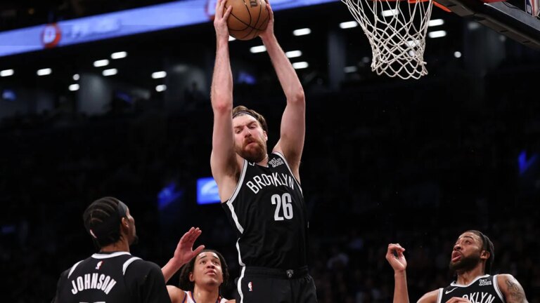 LA finalizes two-way deal with NCAA legend