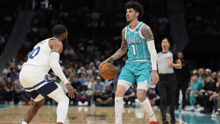 LaMelo Ball lands on injury report against Pelicans