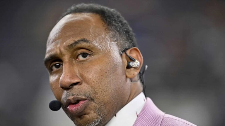 Stephen A. Smith brings Nick Harrison, Anthony Davis and the Mavericks to the offense