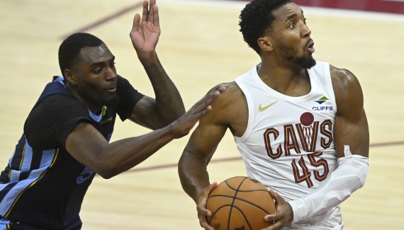 The Cavaliers are bending the Grizzlies in the final quarter