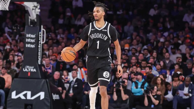 Jordi Fernandez challenges the young man with harsh truths after the bench