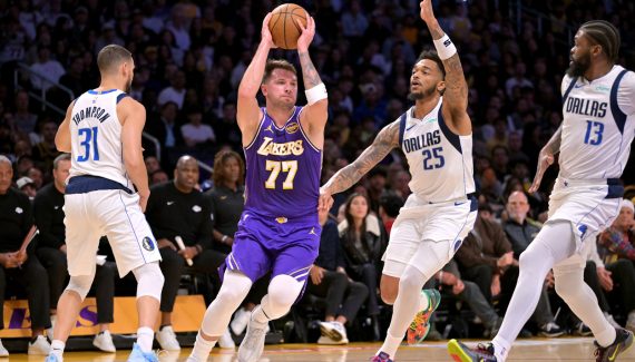 The Doncic-Reeves duo (73 points!) spoils the return of Anthony Davis