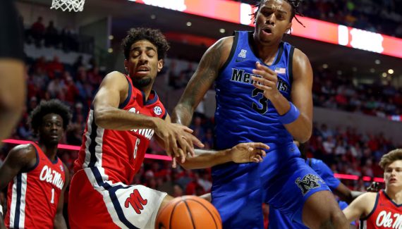 Brilliant against Memphis, Elias Camardin impresses Penny Hardaway with his maturity