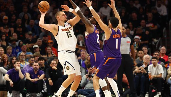 100% on kicks, Nikola Jokić loves defenders