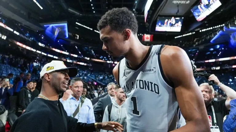 Victor Wembanyama, Chris Paul share a special moment