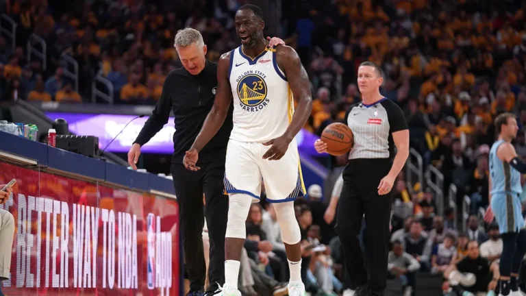A lip reader takes a stab at the video of the Steve Kerr-Draymond Green fight