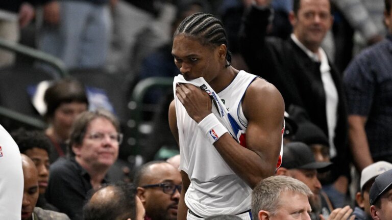 Ausar Thompson was ejected from the Mavericks game after an altercation with the refs