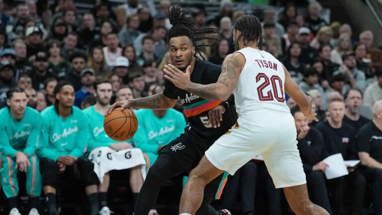 Stephon Castle received an injury report ahead of the showdown against the Knicks