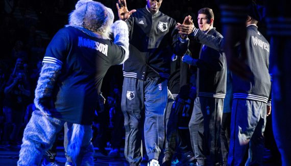 Kevin Garnett and the Wolves, the big reconciliation!