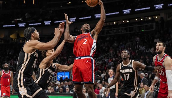 Minus Chris Paul, the Clippers come to slap the Hawks