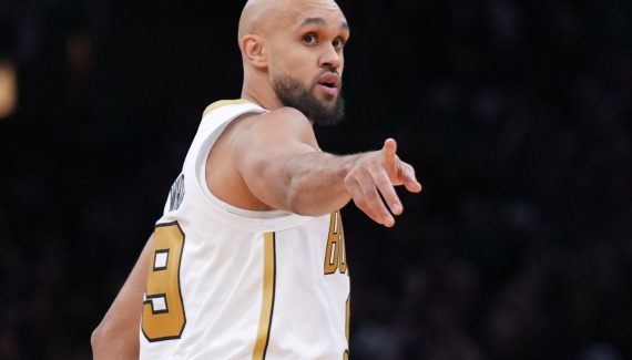 Derrick White, a reference for shooter-blockers