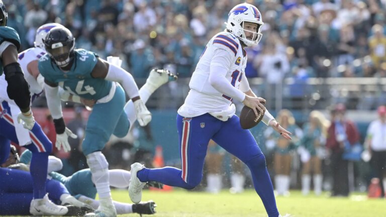 Watch Josh Allen’s 10-yard Tush Push before GV TD vs. Jaguars